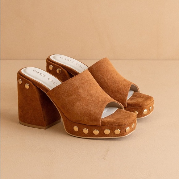Chunky Studded Platform Slip-On Heels - Oasis Society - Picture 1 of 6